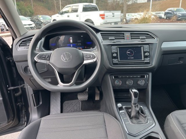 Used 2023 Volkswagen Tiguan S image 16