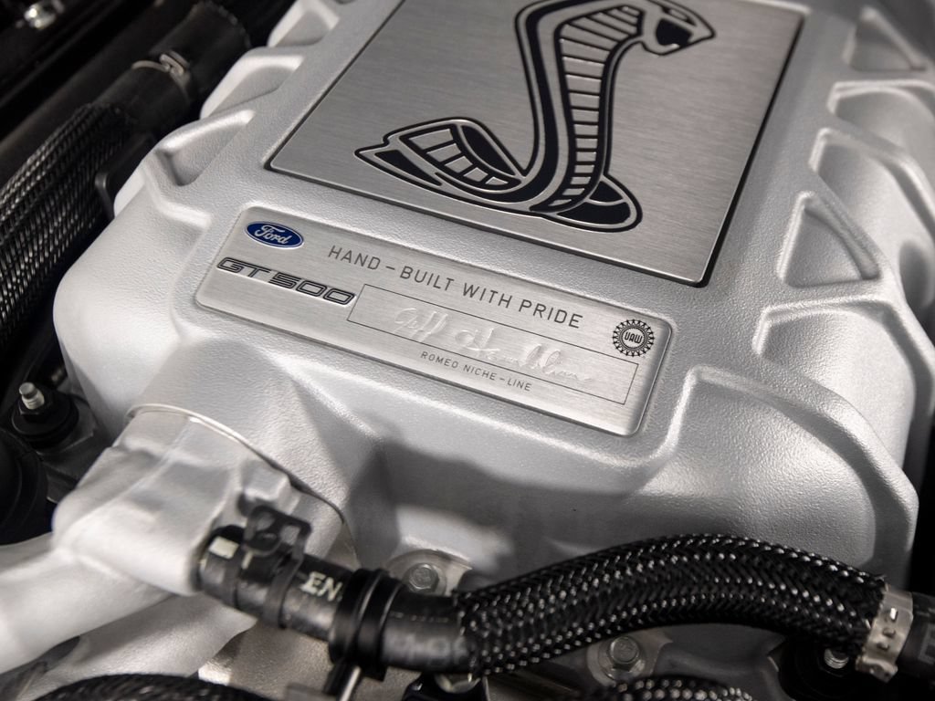 Used 2022 Ford Mustang Shelby GT500 w/ Carbon Fiber Track Pack RWD image 47