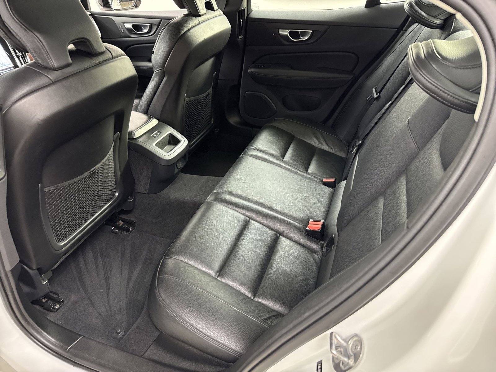 Used 2024 Volvo S60 B5 Plus AWD/4WD image 28