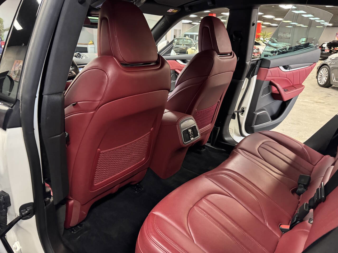 Used 2021 Maserati Levante S GranSport image 46