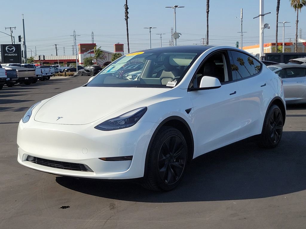 Used 2025 Tesla Model Y Long Range RWD image 31