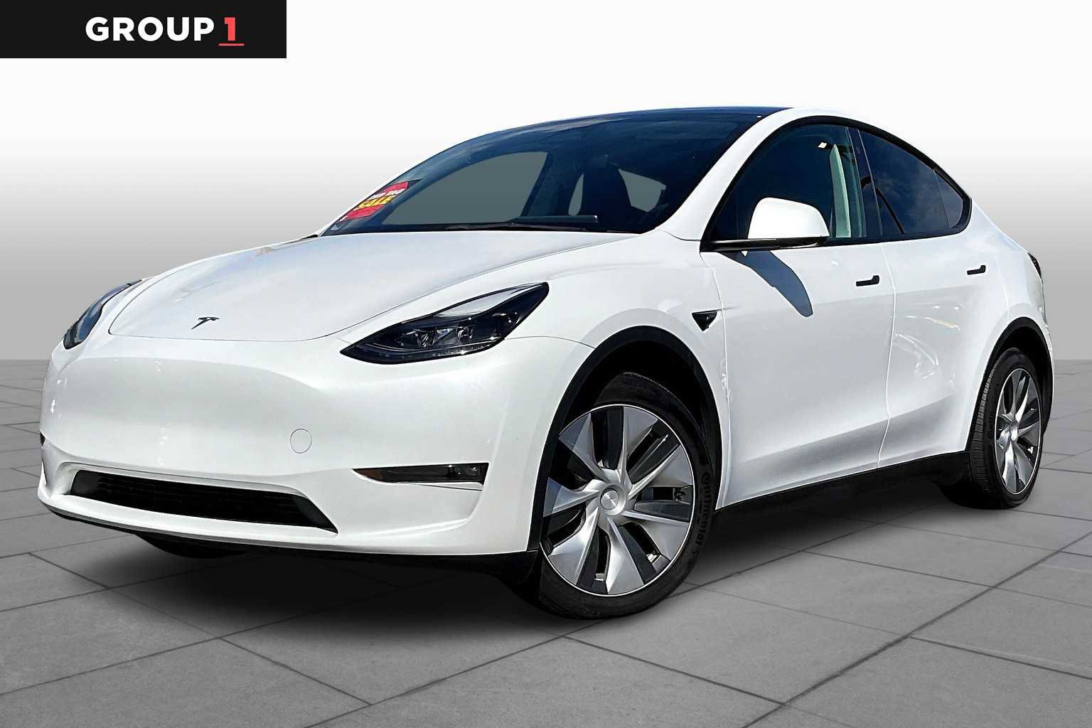 Used 2023 Tesla Model Y AWD image 1