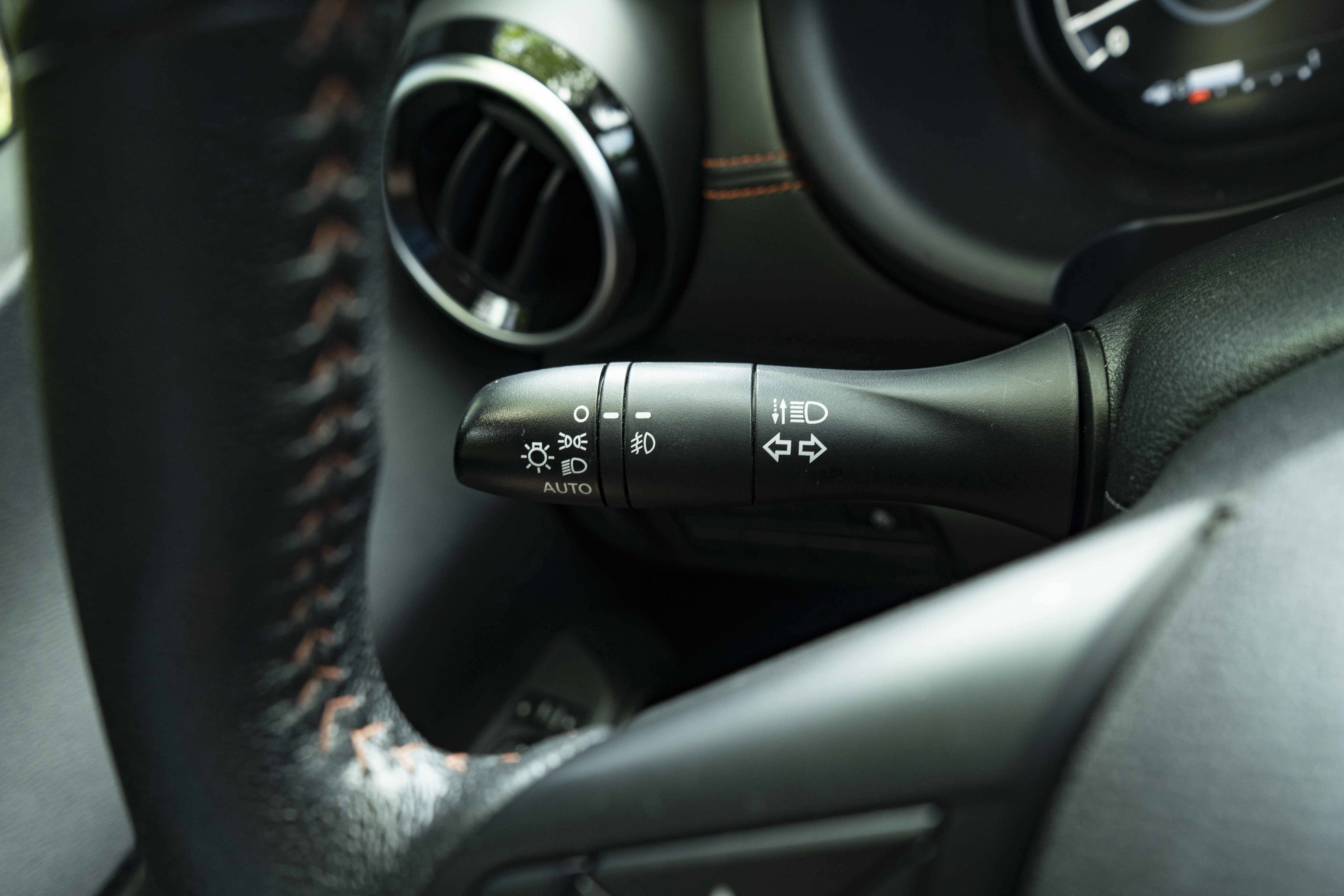 Used 2023 Nissan Kicks SR w/ SR Premium Package FWD image 23