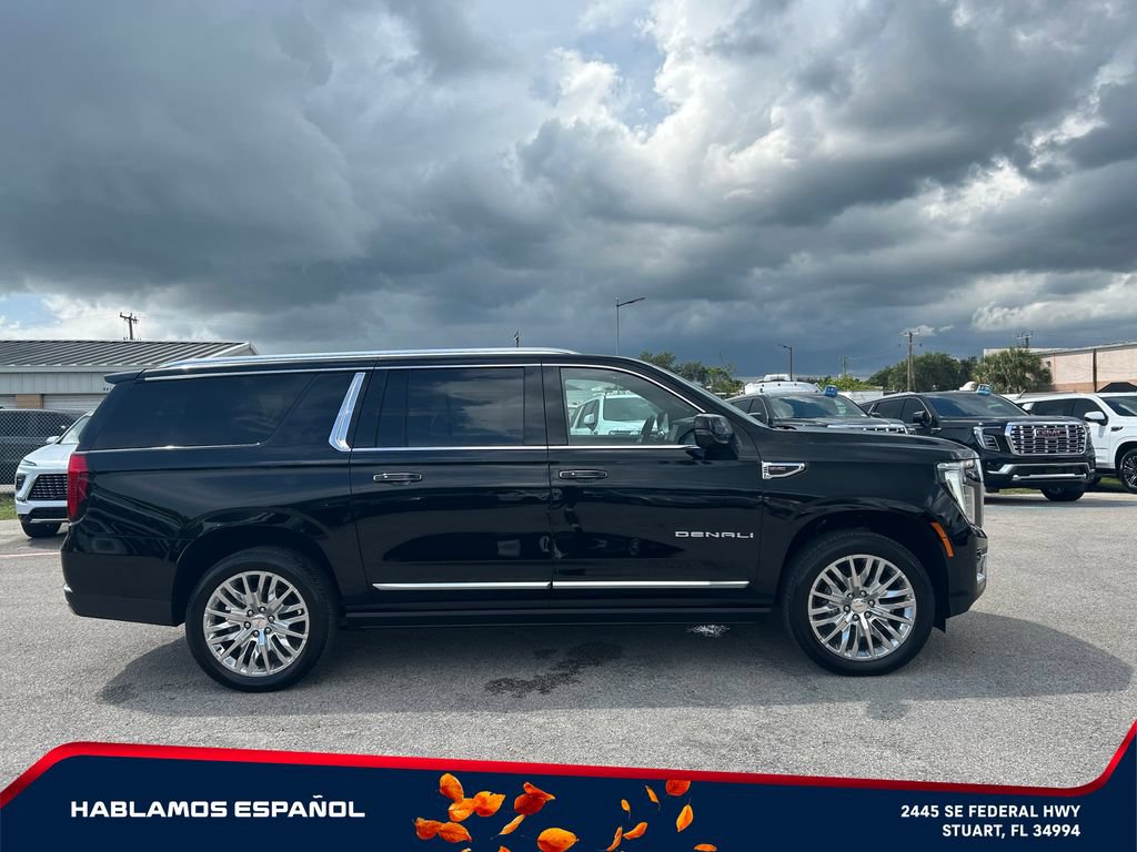 New 2026 GMC Yukon XL Denali w/ Denali Reserve Package AWD/4WD image 8