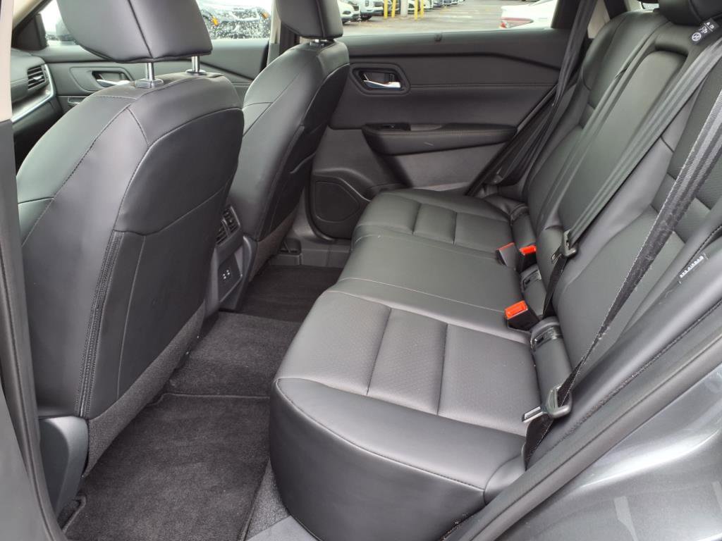 Certified 2025 Nissan Rogue SV w/ SV Premium Package image 5