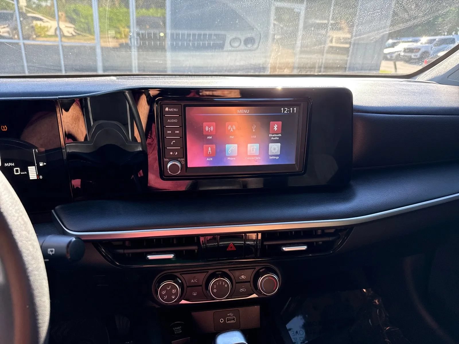 Used 2025 Nissan Kicks S AWD/4WD image 20