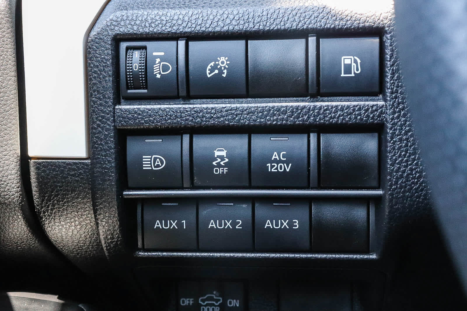 Used 2024 Toyota Tacoma TRD Off-Road w/ TRD Off Road Upgrade Package AWD/4WD image 34