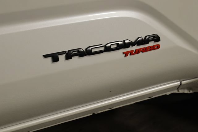Used 2025 Toyota Tacoma TRD Sport AWD/4WD image 41