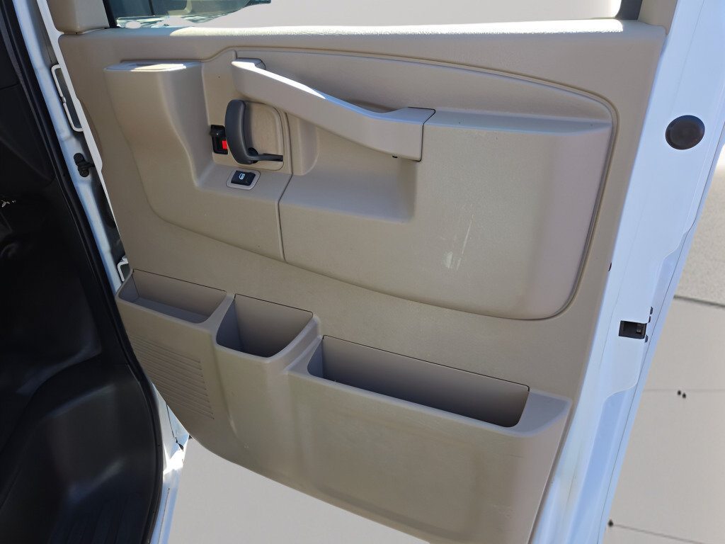 Used 2021 Chevrolet Express 2500 w/ Safety Package RWD image 5