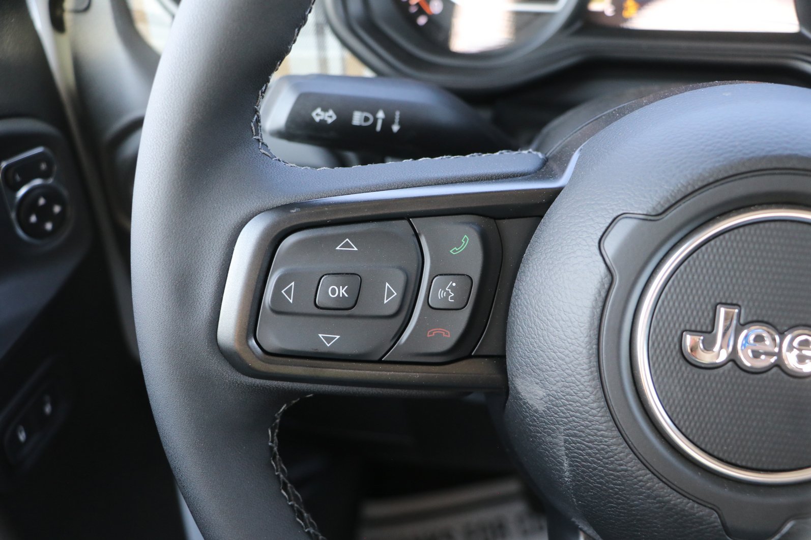 New 2026 Jeep Gladiator Mojave AWD/4WD image 17