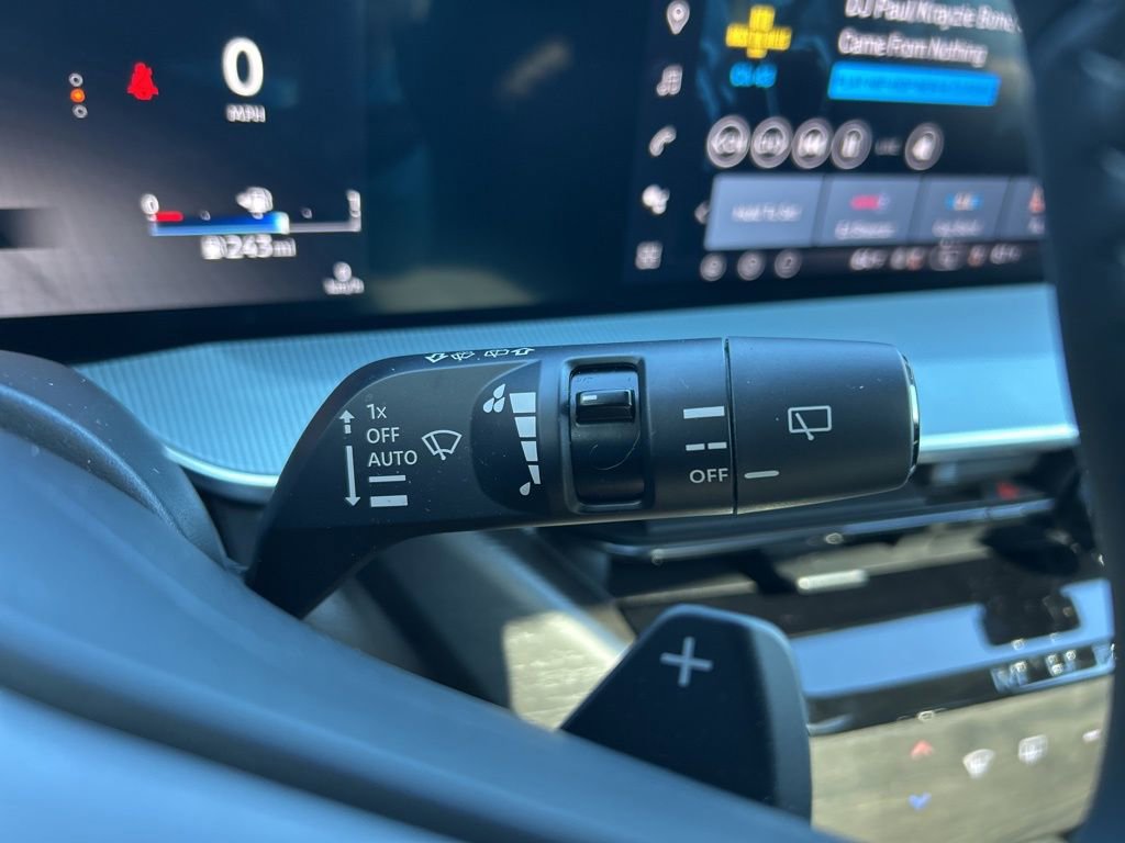 Used 2025 Nissan Murano Platinum w/ Cargo Package image 23