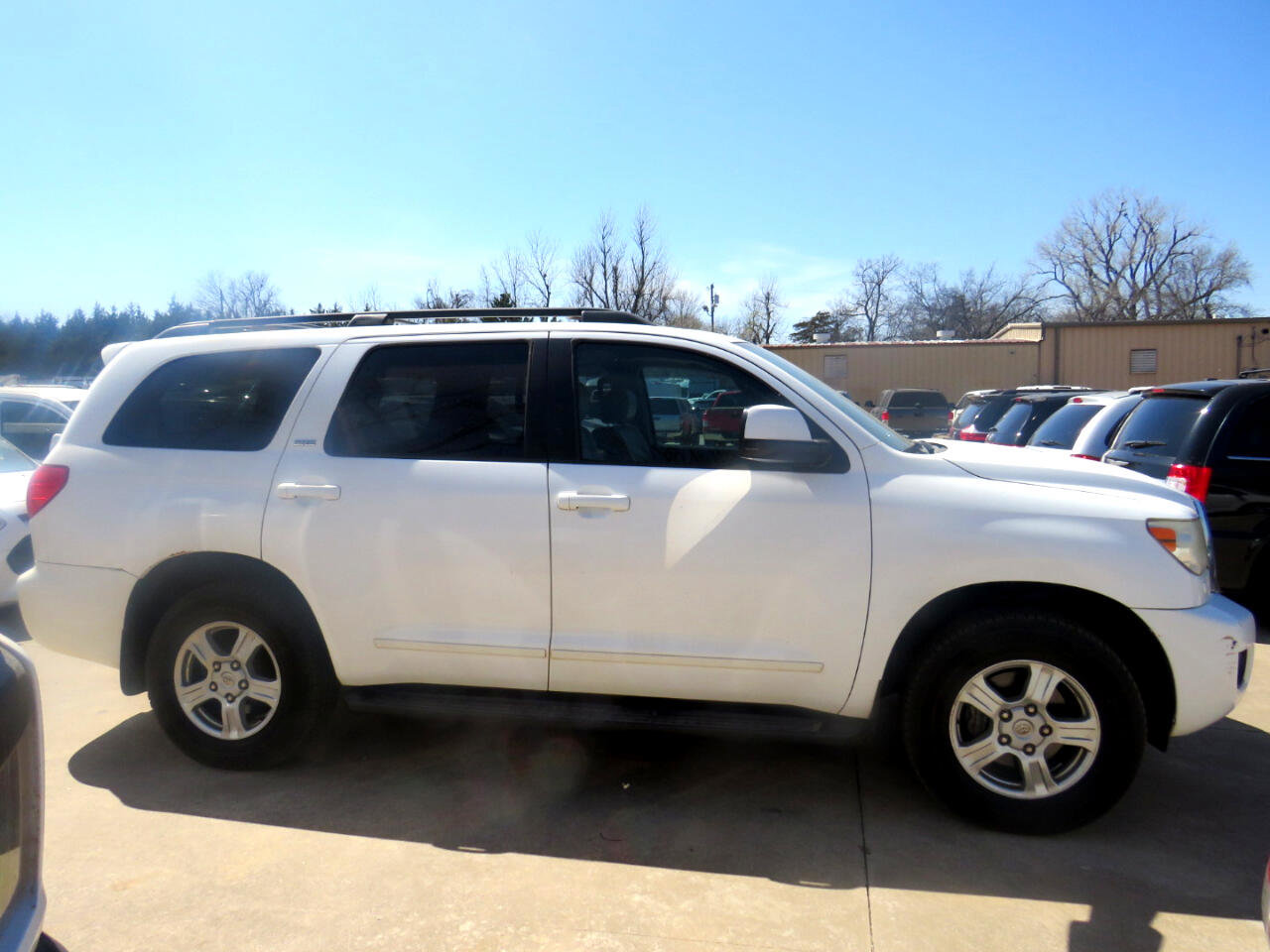 Used 2011 Toyota Sequoia SR5 w/ Premium Pkg RWD image 4