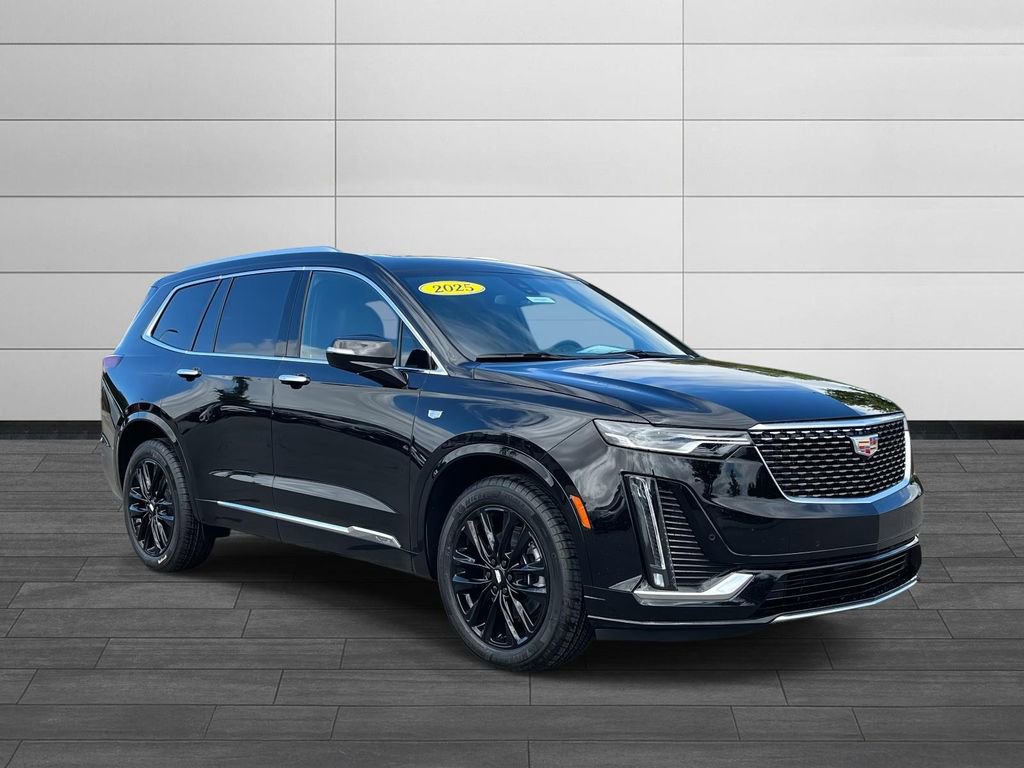 New 2025 Cadillac XT6 Luxury image 7