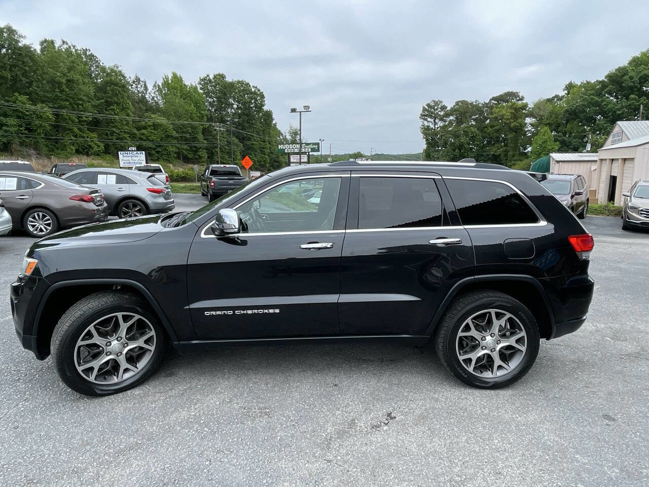 Used 2016 Jeep Grand Cherokee Limited AWD/4WD image 3
