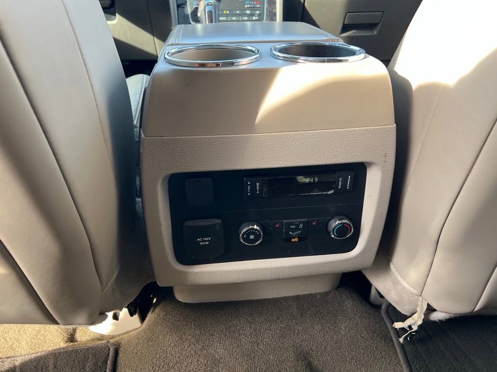 Used 2015 Lincoln Navigator 4WD image 21