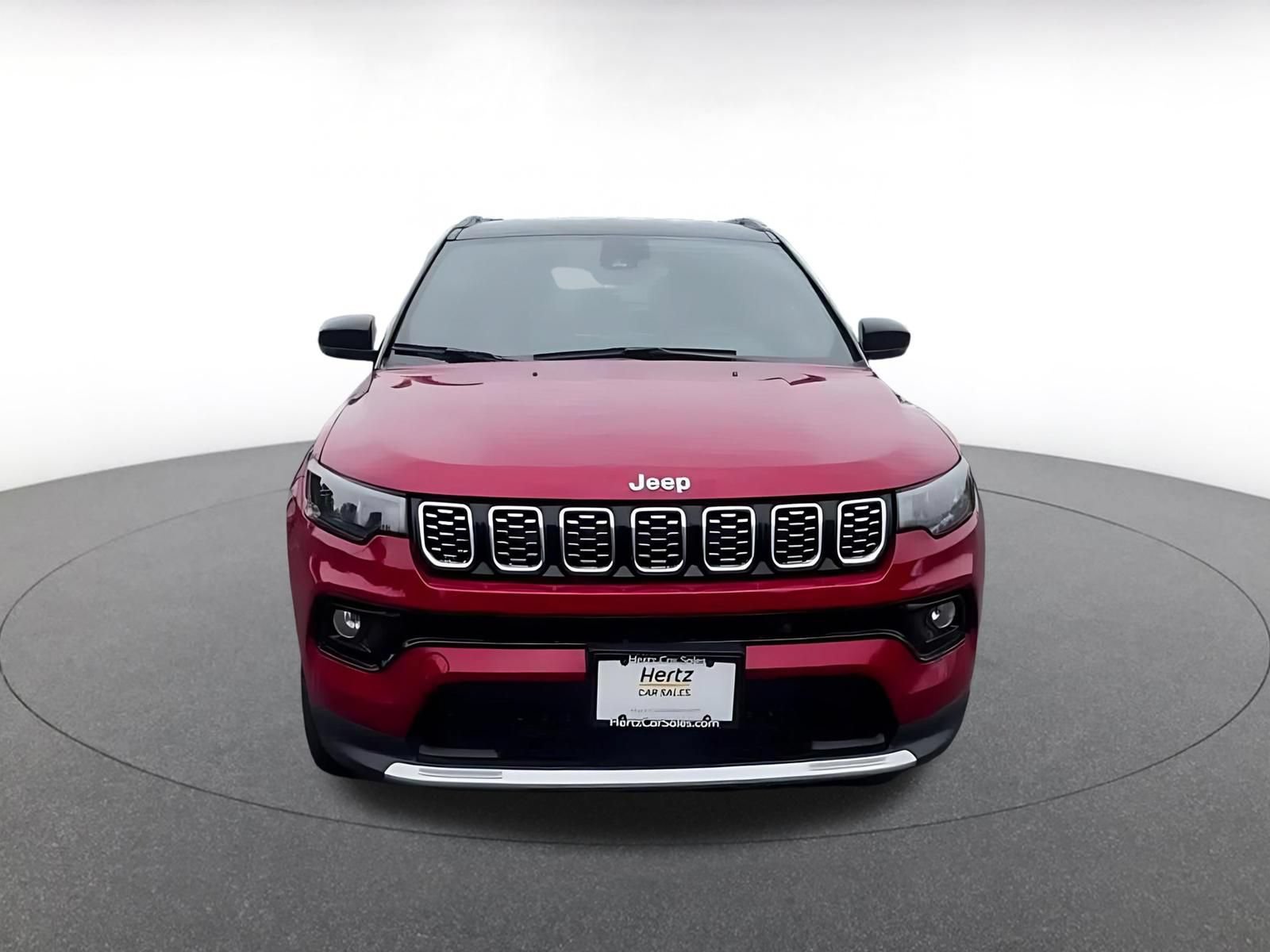 Used 2025 Jeep Compass Limited AWD/4WD image 4