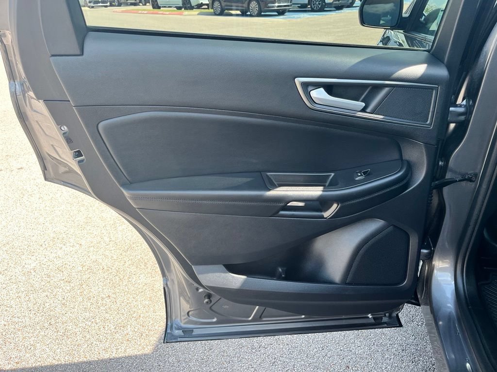 Used 2022 Ford Edge SE AWD/4WD image 11