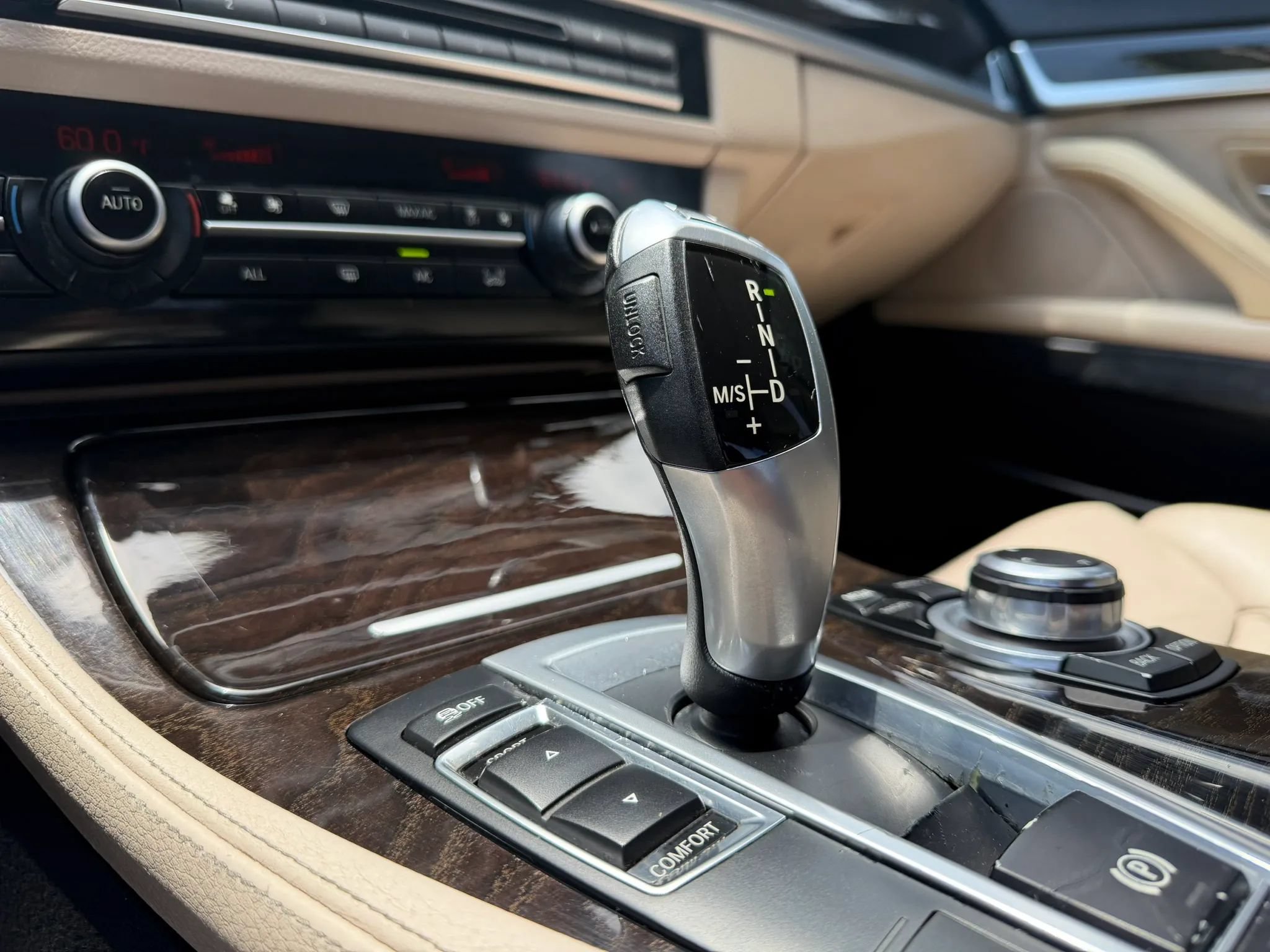 Used 2013 BMW 535i xDrive Sedan AWD/4WD image 32