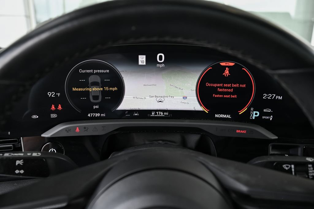 Used 2022 Porsche Taycan 4S AWD/4WD image 28