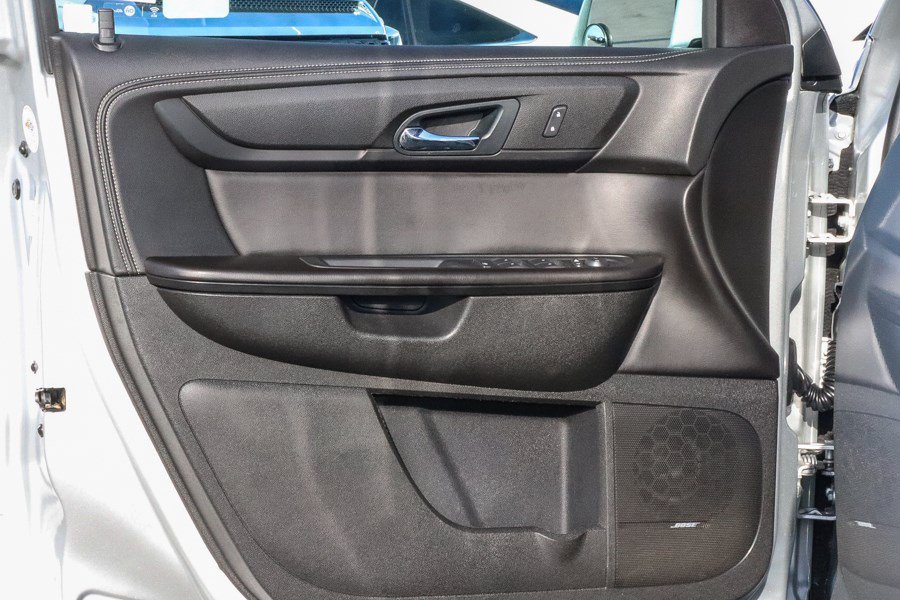 Used 2016 Chevrolet Traverse LT FWD image 23