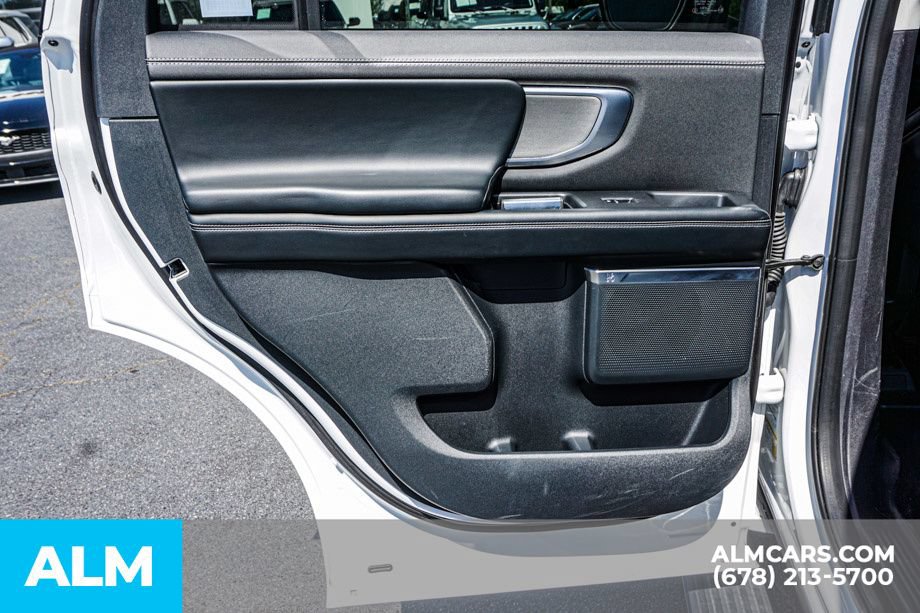 Used 2025 Ford Expedition Platinum AWD/4WD image 54