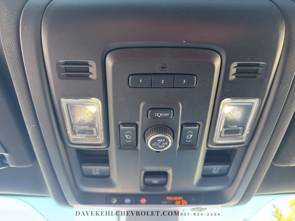 Used 2021 GMC Yukon XL SLT w/ SLT Premium Package image 21