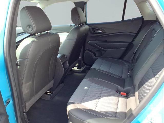 Used 2025 Chevrolet Trax LT w/ Driver Confidence Package FWD image 6