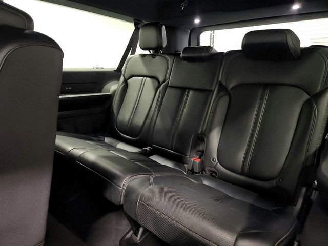 Used 2024 Jeep Wagoneer L Series II w/ Flexible Seating Group AWD/4WD image 34