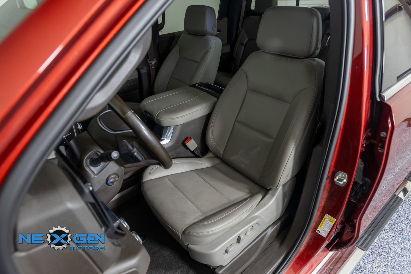 Used 2023 GMC Sierra 1500 SLT image 23