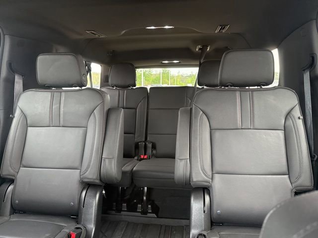 Used 2024 Chevrolet Suburban RST w/ Luxury Package AWD/4WD image 15