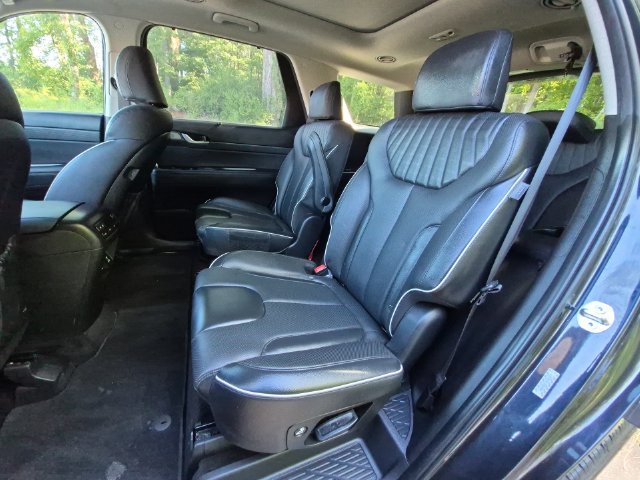 Used 2023 Hyundai Palisade Limited AWD/4WD image 28