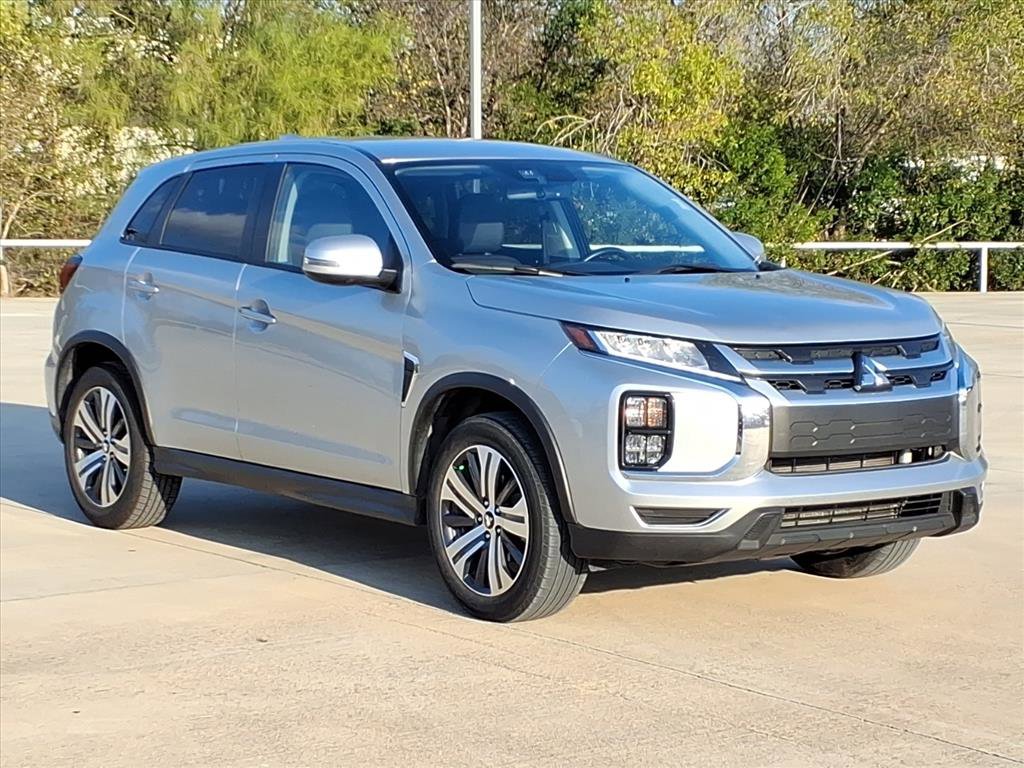 Used 2024 Mitsubishi Outlander Sport SE image 3