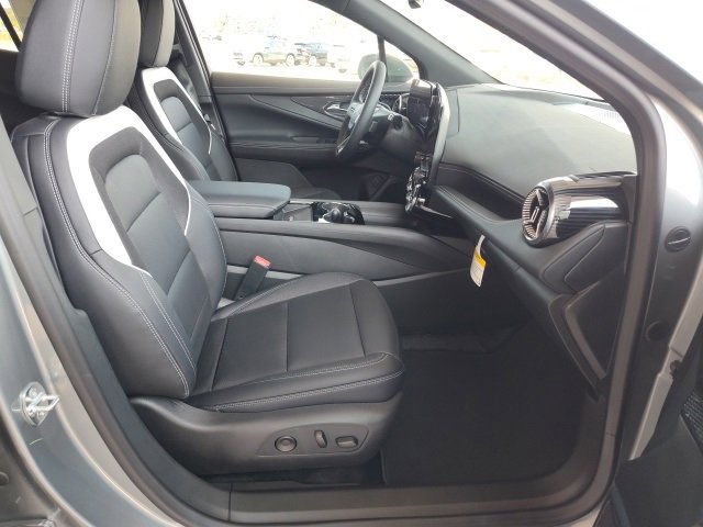 New 2025 Chevrolet Blazer EV LT image 24