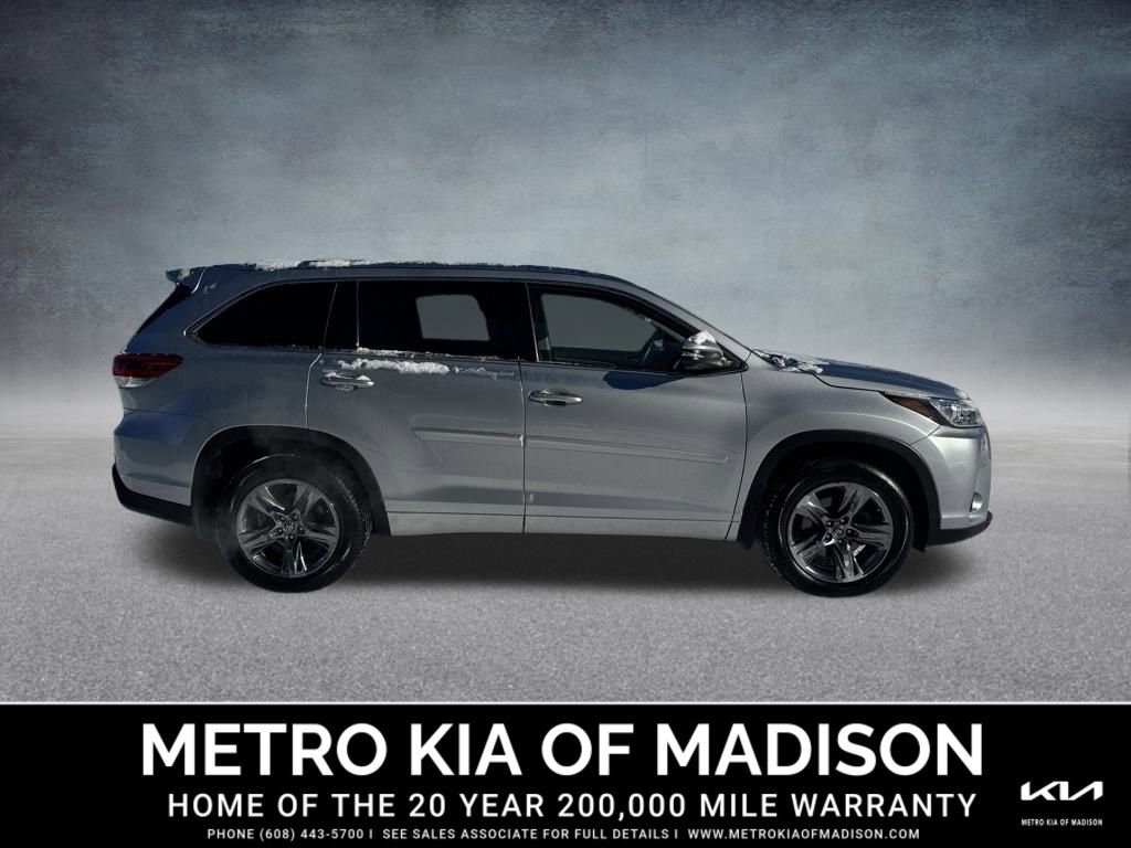 Used 2019 Toyota Highlander Limited Platinum image 6