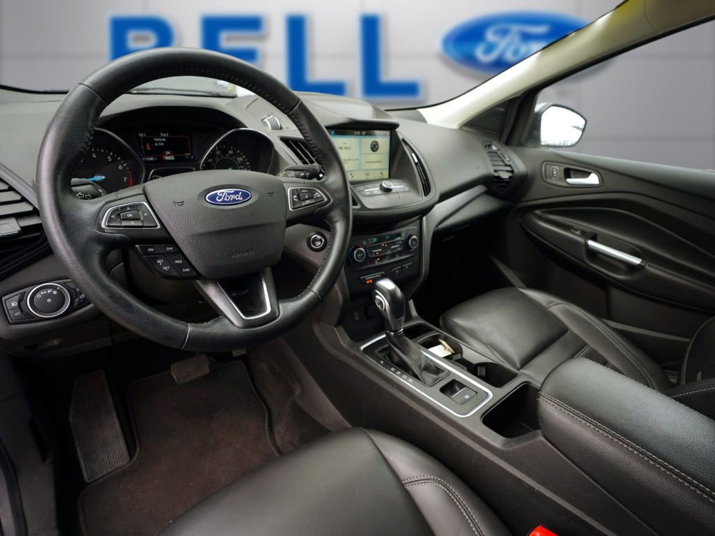 Used 2019 Ford Escape SEL image 12