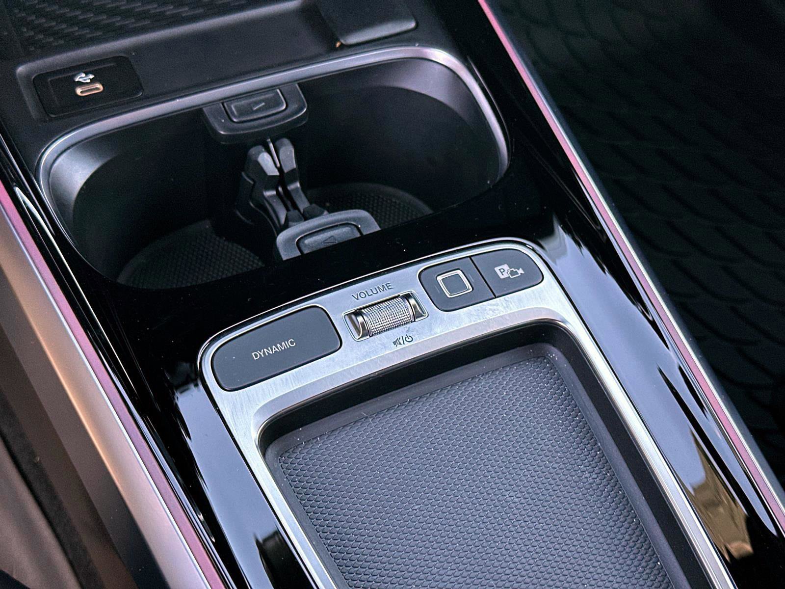 Certified 2025 Mercedes-Benz GLB 250 image 23