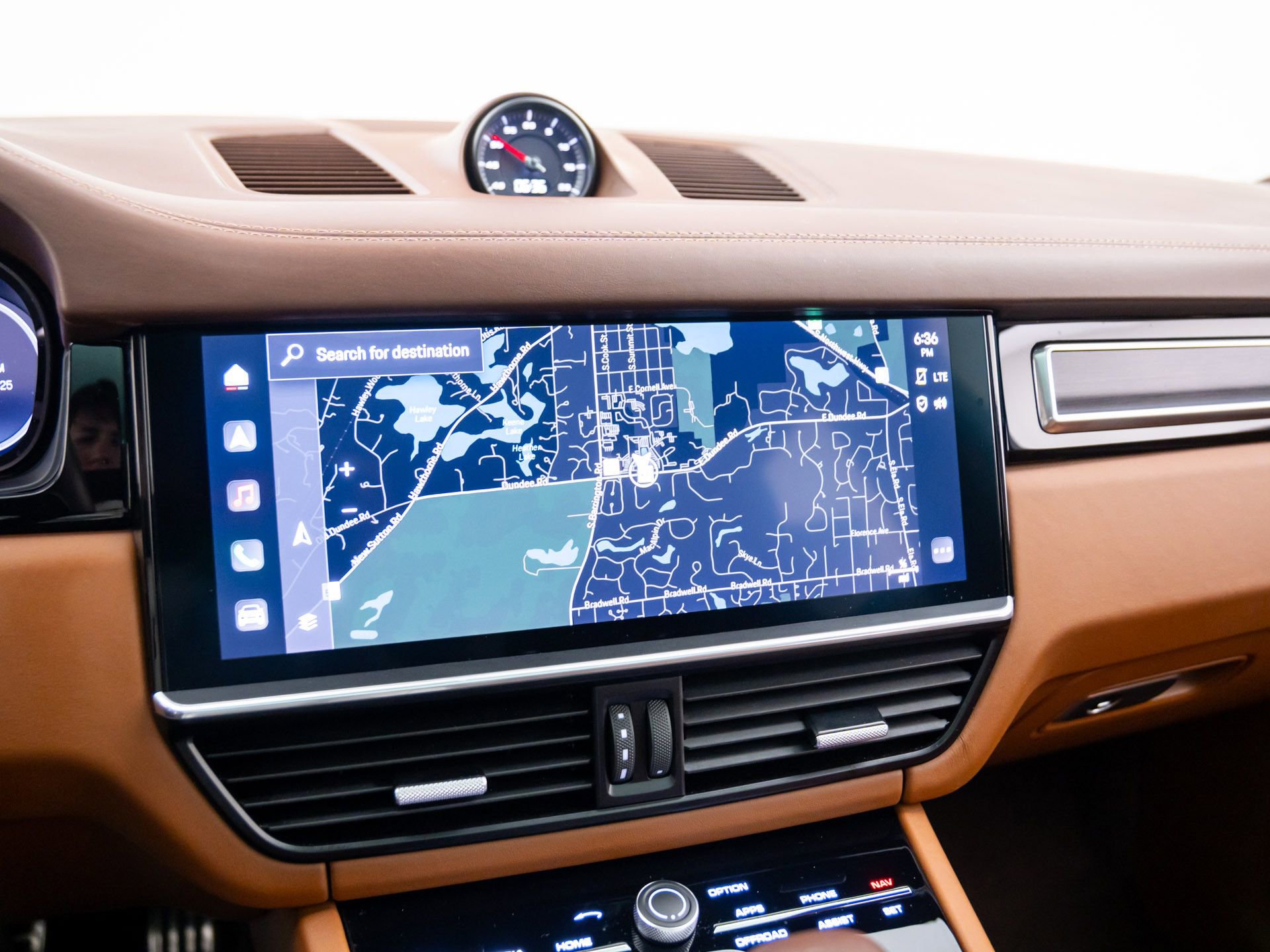 Used 2023 Porsche Cayenne GTS image 25