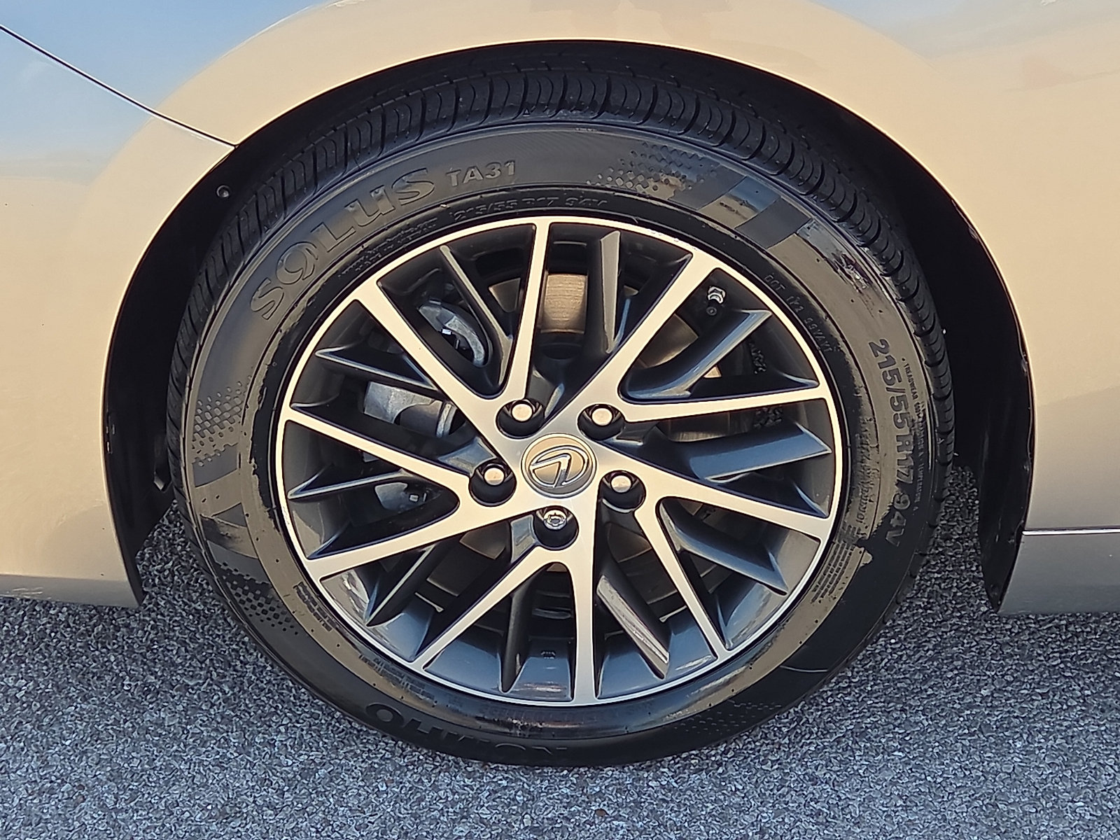 Used 2016 Lexus ES 350 w/ Luxury Package w/Wood Trim FWD image 7