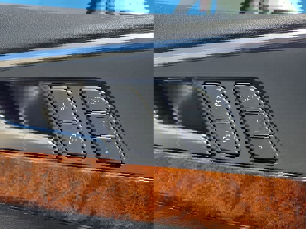 Used 2017 Audi A4 2.0T Prestige w/ Prestige Package image 22