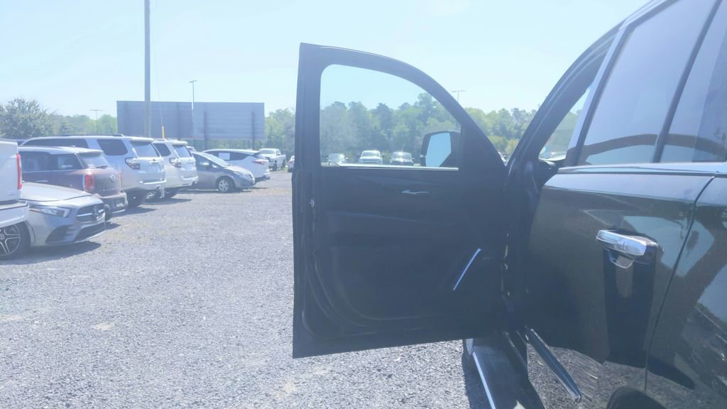 Used 2016 Cadillac Escalade Platinum image 15