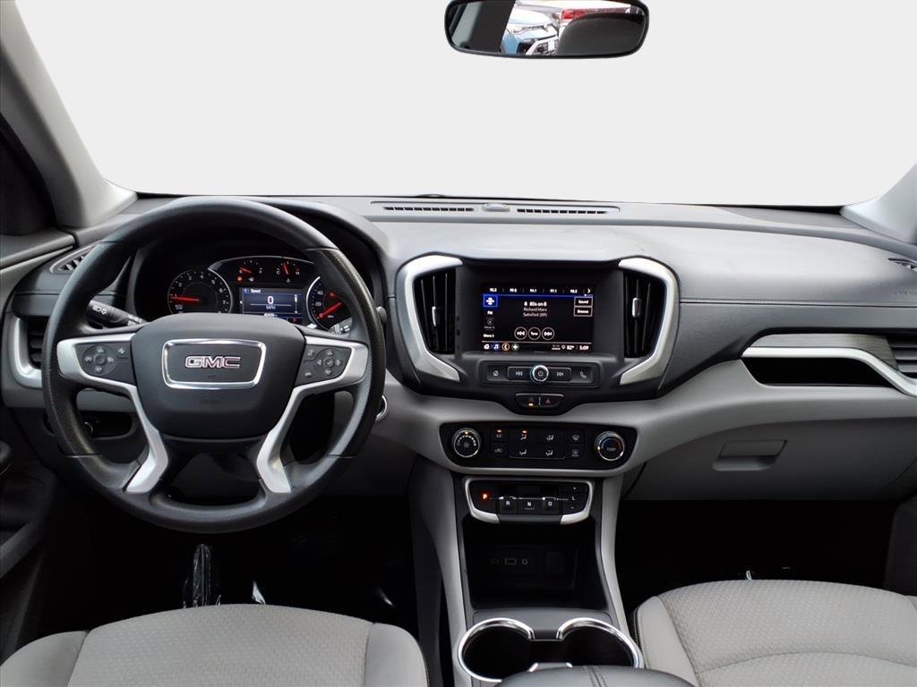 Used 2024 GMC Terrain SLE image 14