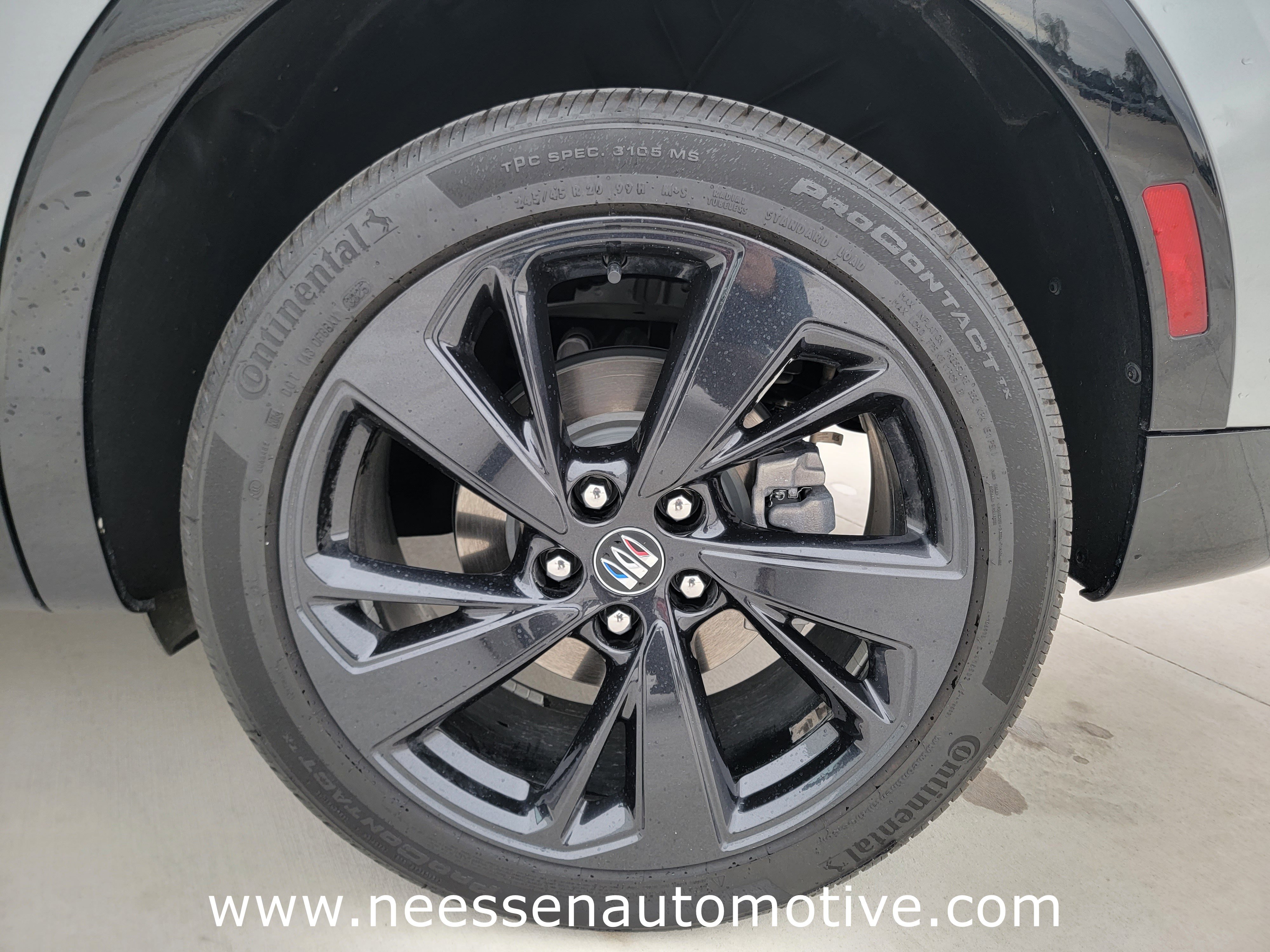 Used 2025 Buick Envision Sport Touring image 31