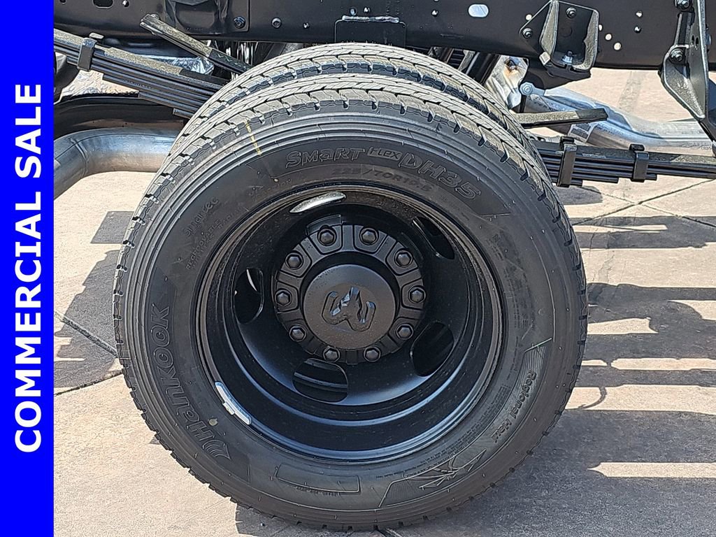 New 2025 RAM 4500 Tradesman image 39