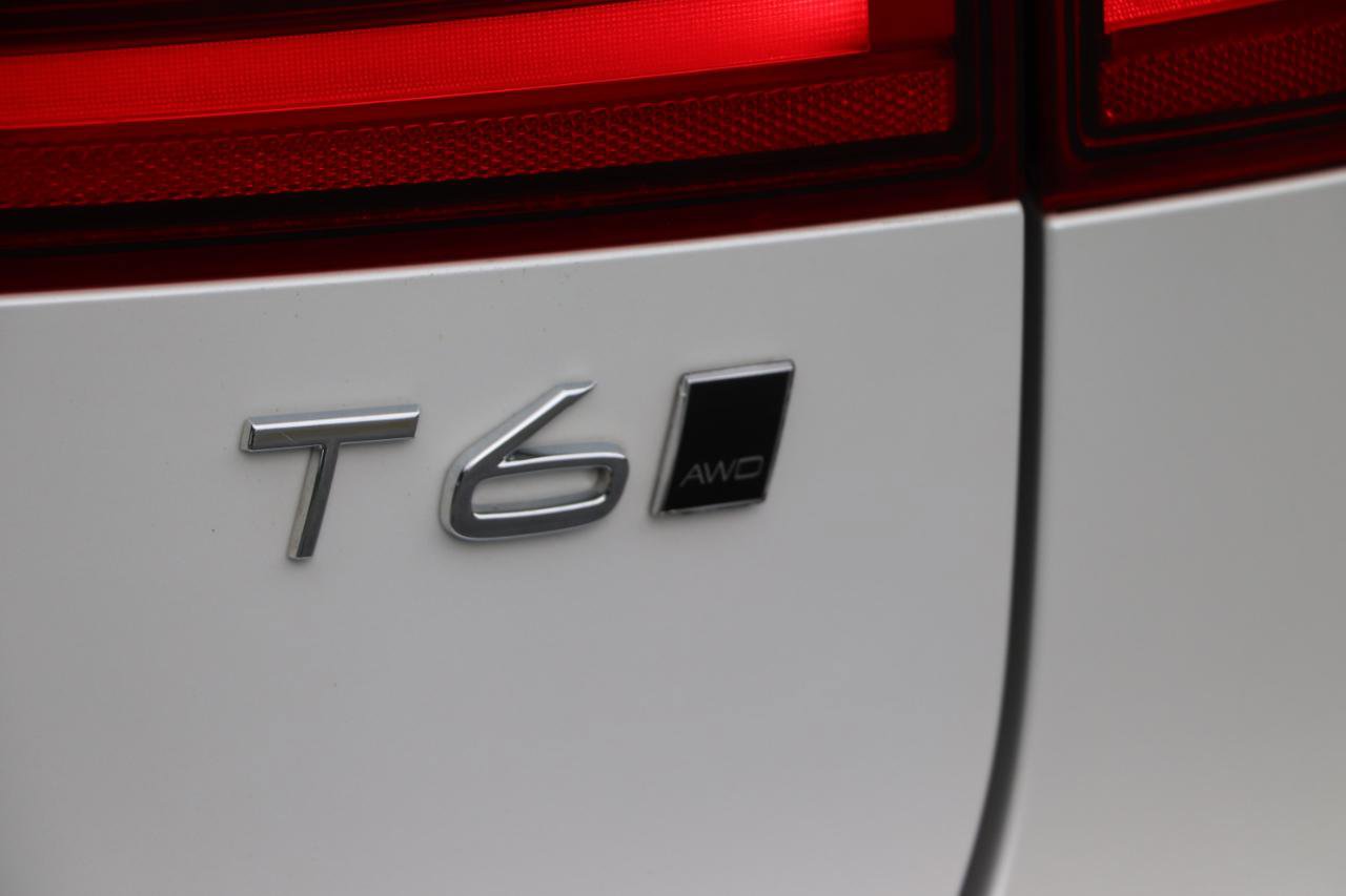 Used 2020 Volvo V90 T6 Cross Country image 6