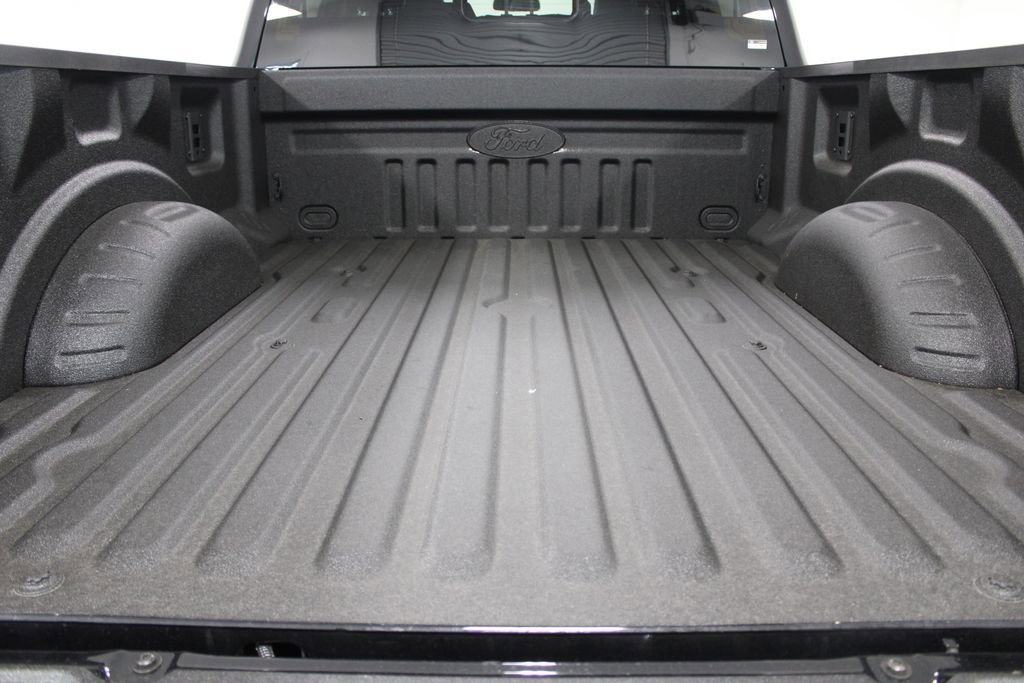 New 2025 Ford F250 Lariat w/ Lariat Ultimate Package image 17