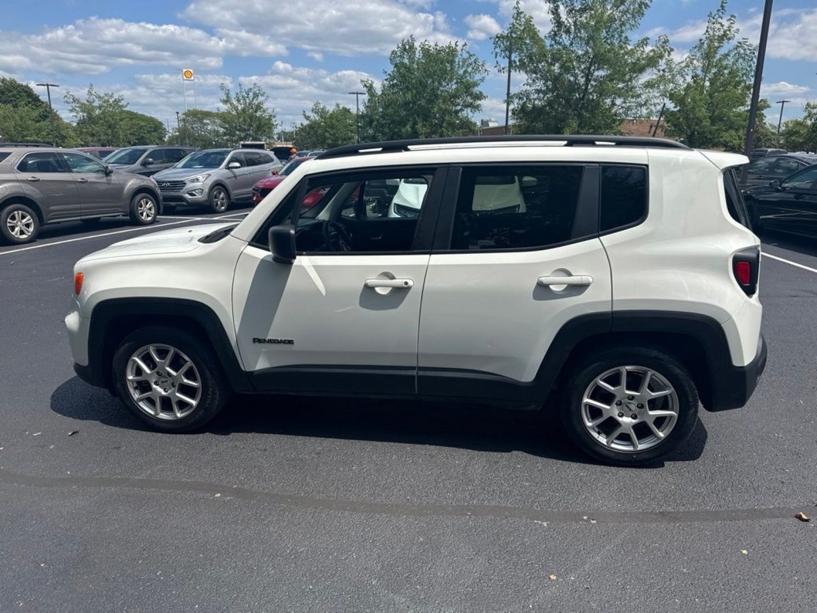 Used 2022 Jeep Renegade Sport w/ Sport Appearance Group FWD image 8