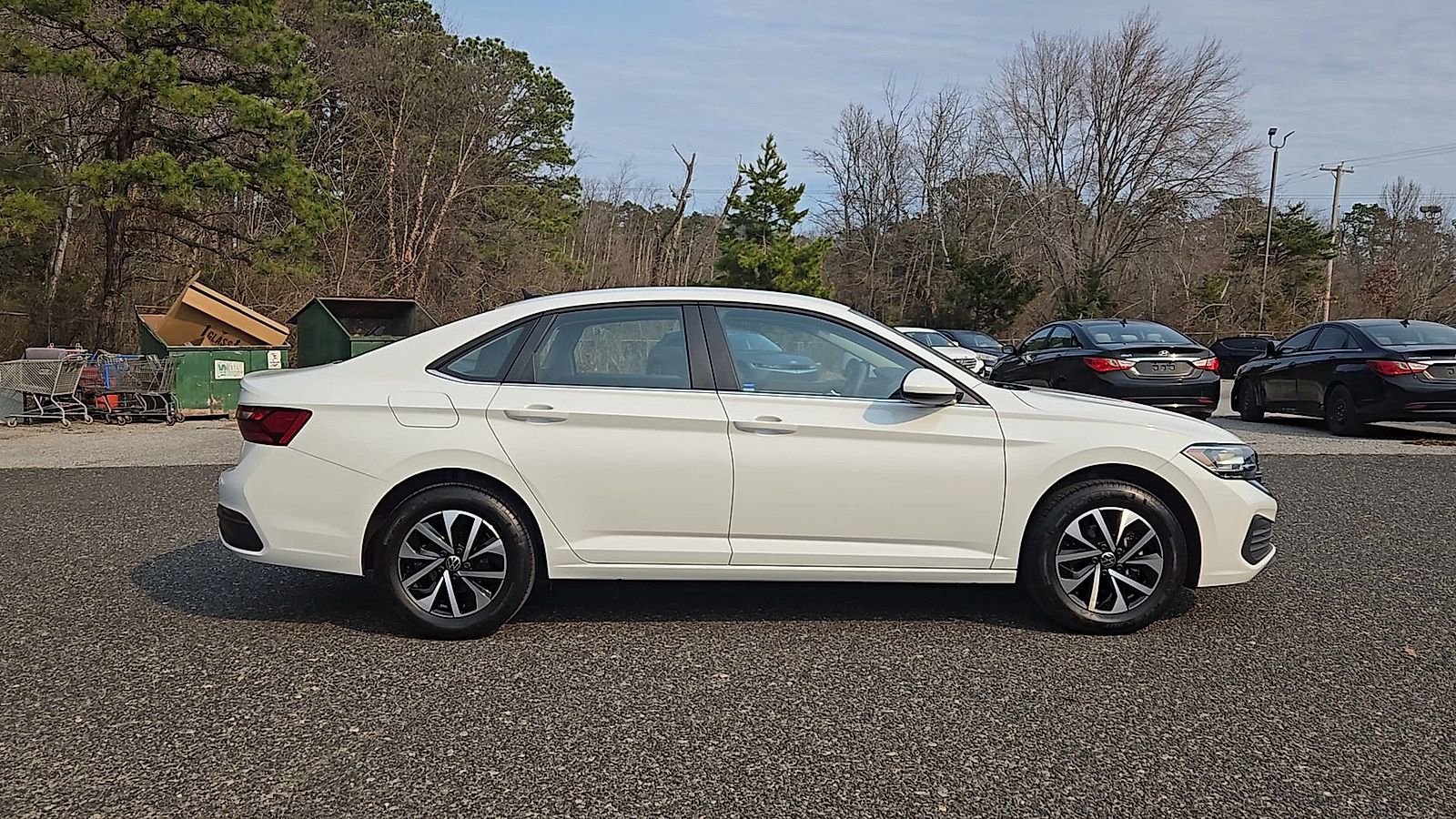 Used 2023 Volkswagen Jetta S image 9