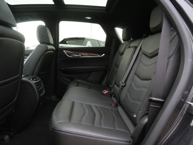 Used 2019 Cadillac XT5 Platinum AWD/4WD image 14