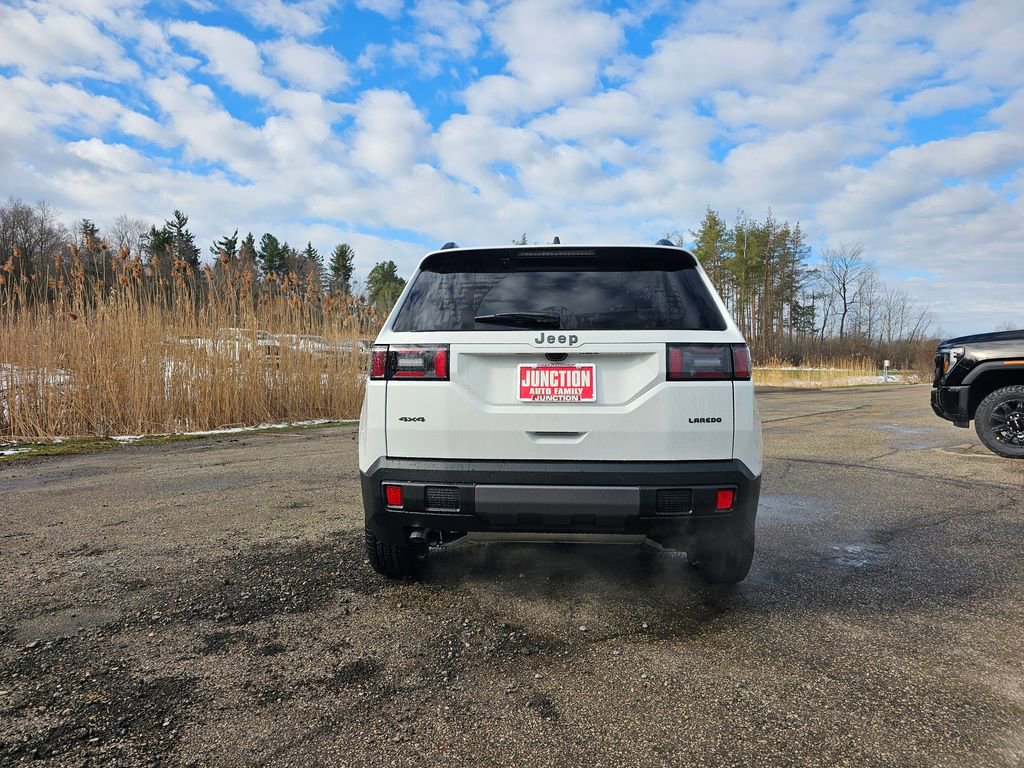 New 2026 Jeep Cherokee Laredo image 4