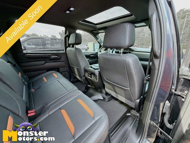 Used 2024 GMC Sierra 3500 AT4 w/ AT4 Premium Plus Package AWD/4WD image 11